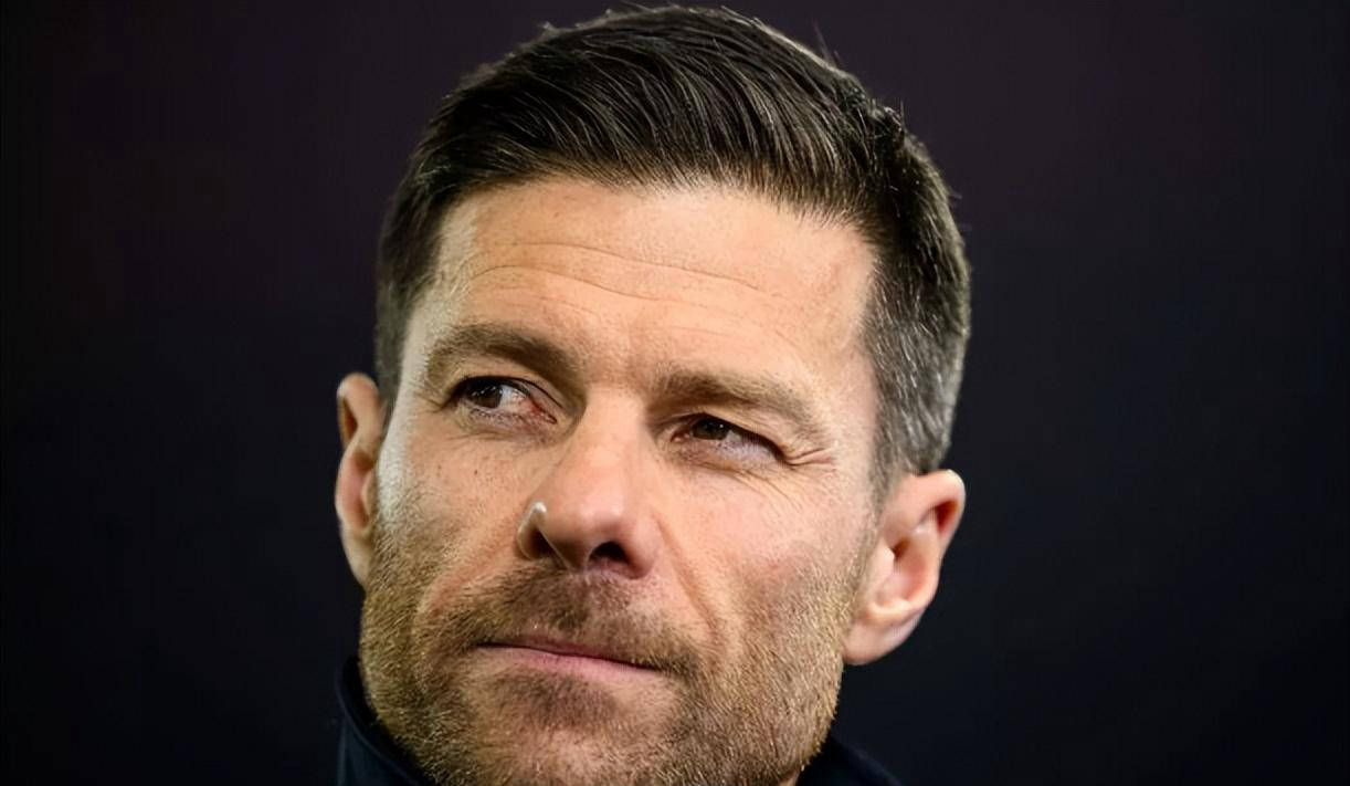 皇马主帅遭遇质疑，困境难以摆脱