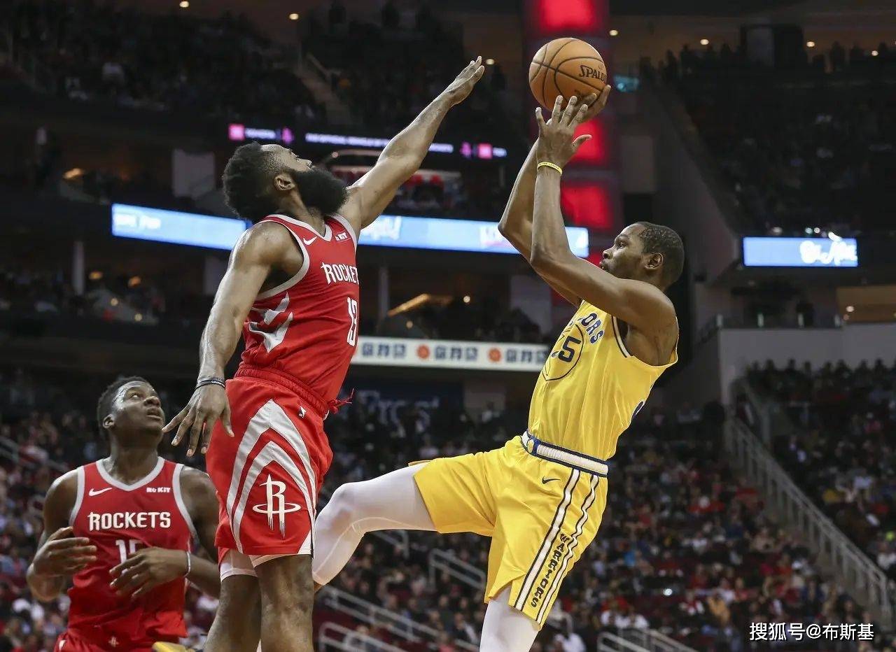 火箭继续保持优势,哈登率队夺冠信心增强 火箭继续保持优势,哈登率队夺冠信心增强