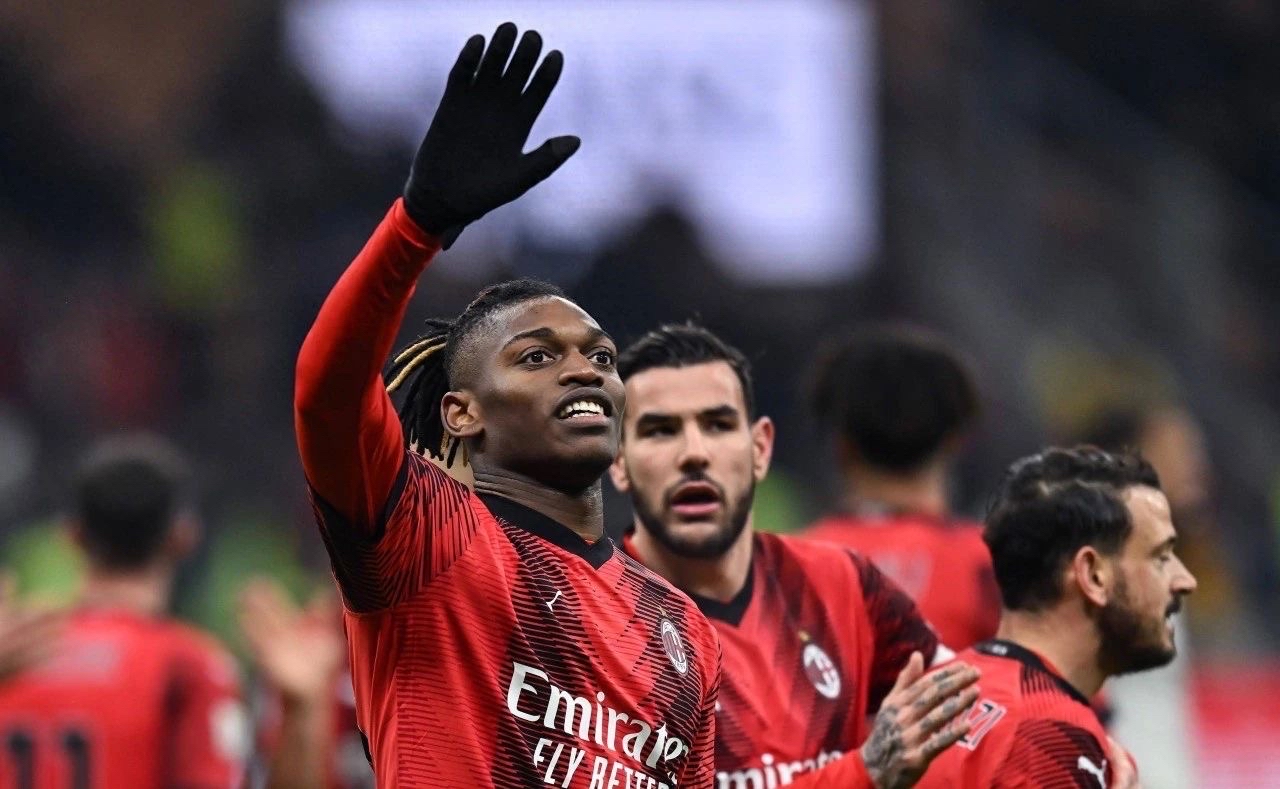 尤文图斯客场战胜对手,队内年轻球员崭露头角 尤文图斯客场战胜对手,队内年轻球员崭露头角