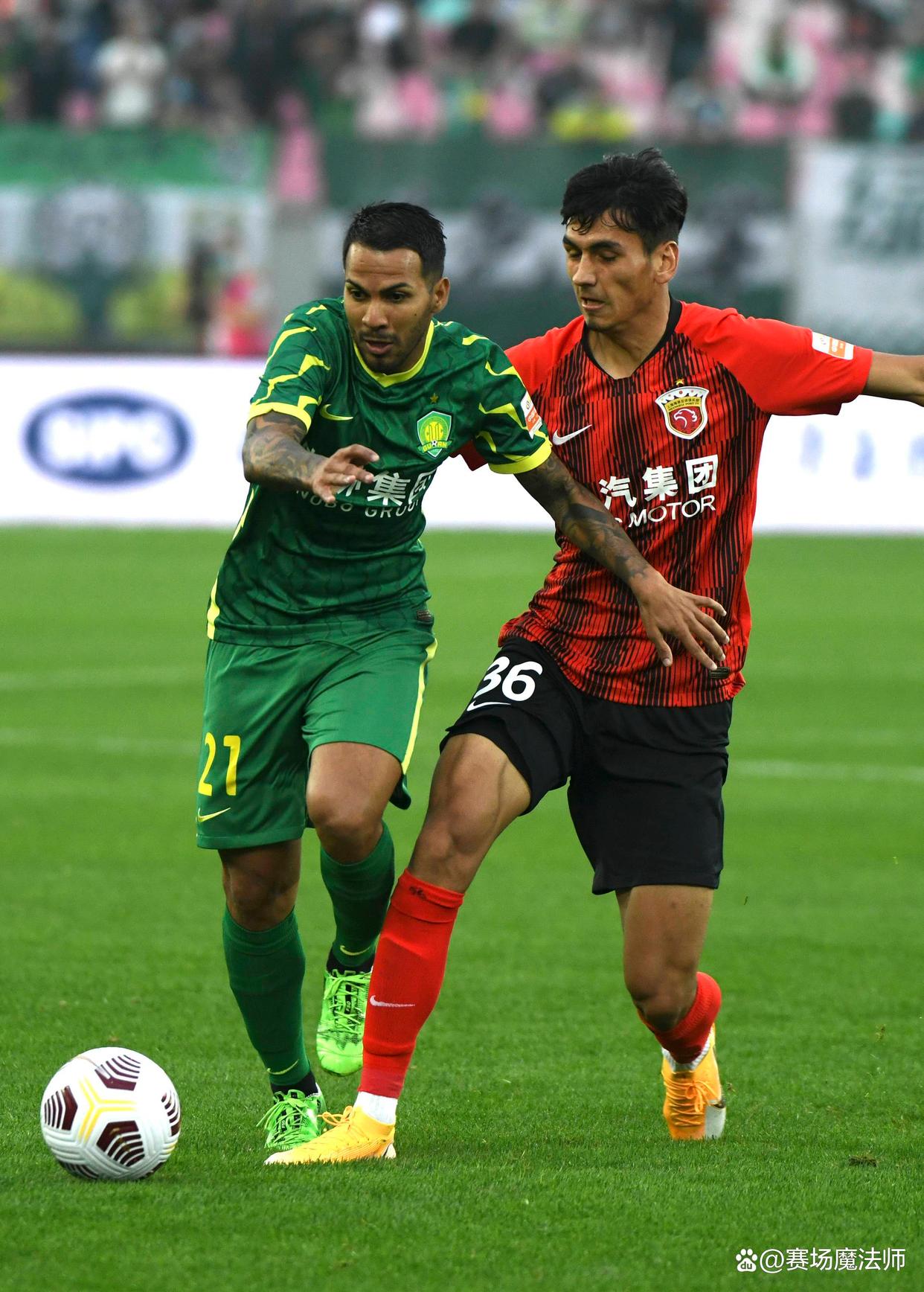 关于多线作战困扰不小，亚冠赛场磨难连连的信息