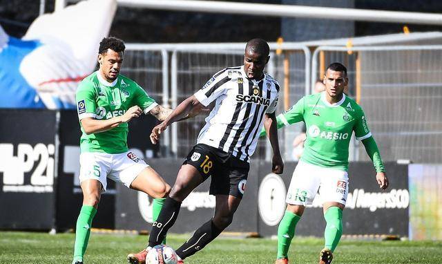 圣埃蒂安客场不败,尼姆防线需加强的简单介绍 圣埃蒂安客场不败,尼姆防线需加强的简单介绍