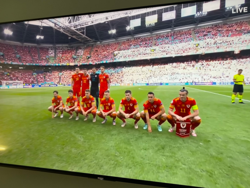 包含匈牙利队险胜威尔士队,领跑欧洲杯预选赛小组次席位置的词条 包含匈牙利队险胜威尔士队,领跑欧洲杯预选赛小组次席位置的词条