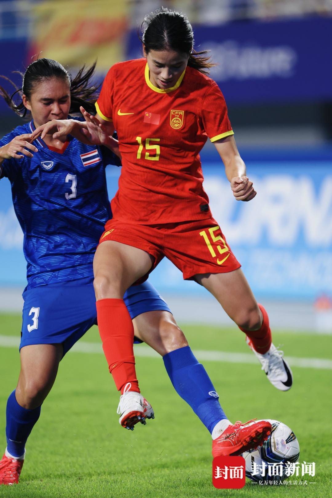 泰国女足杯首轮比赛激烈争夺,普吉岛队大获胜利 泰国女足杯首轮比赛激烈争夺,普吉岛队大获胜利