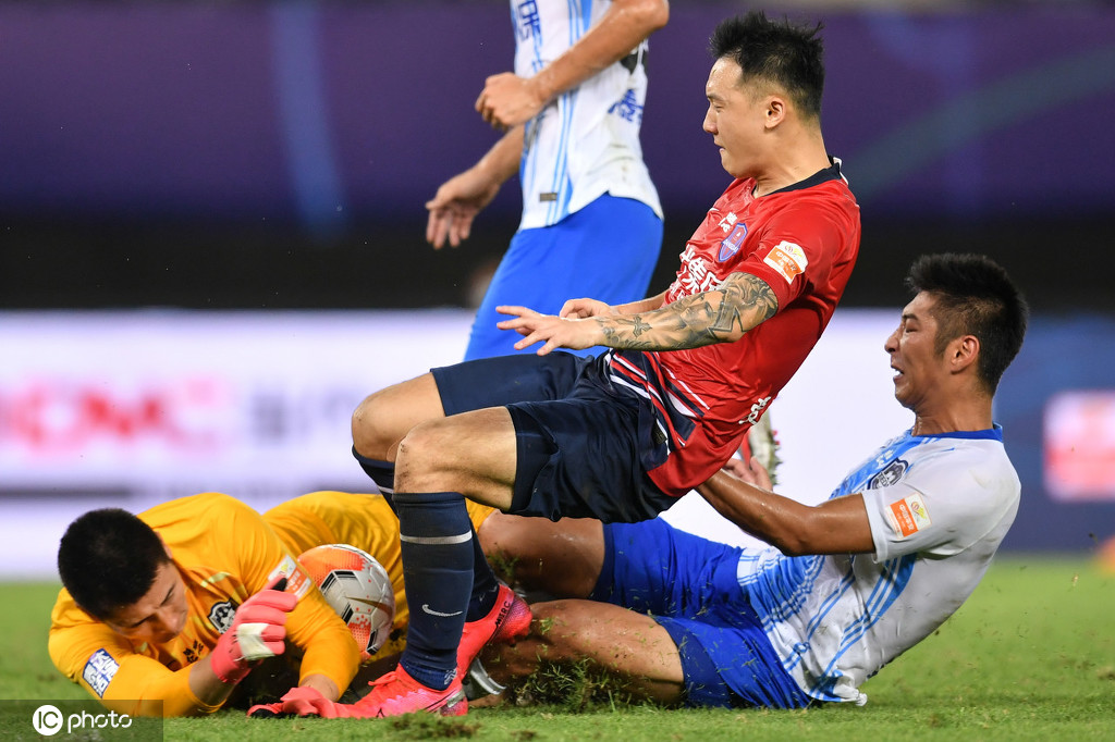 关于广州恒大中场表现飘逸，连胜势头如何保持？的信息